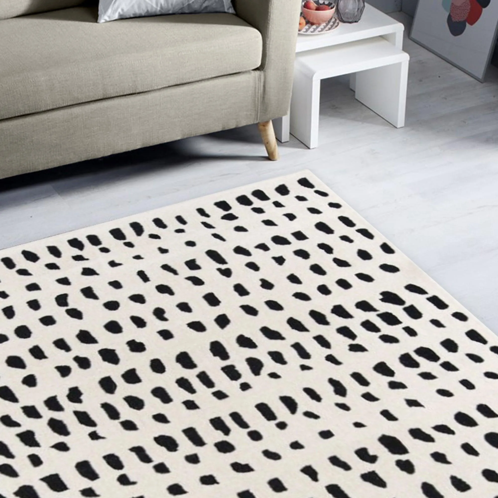 Hand Tufted Carpet Rug for Living Spaces | F-HT-009